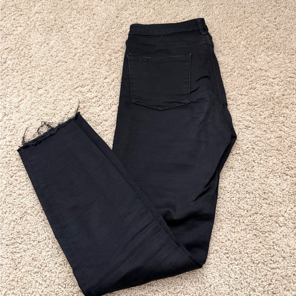 Black Slim Stretch Jeans - Classic Everyday Style